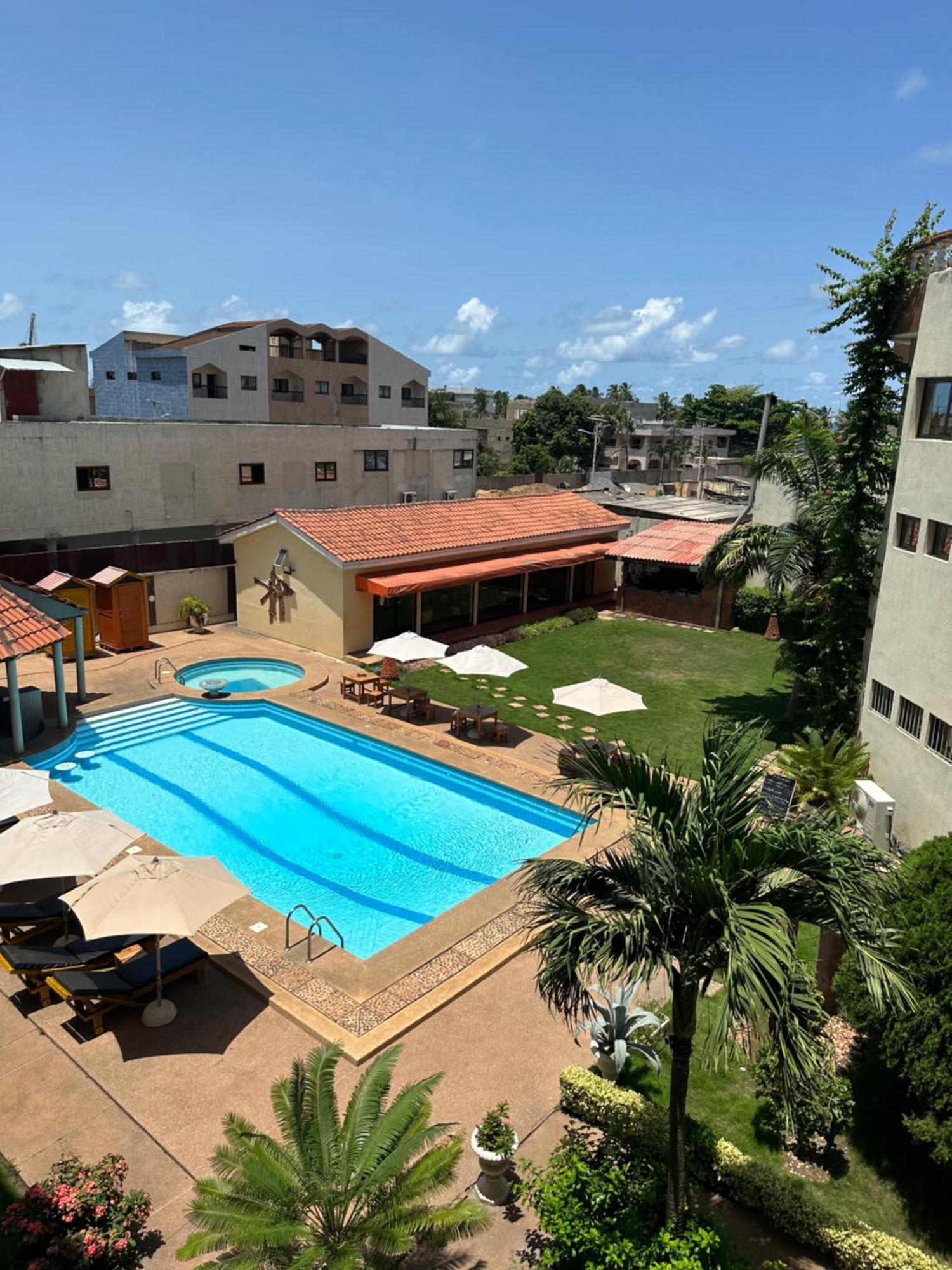 Hotel Le Pelican Lomé Exteriér fotografie